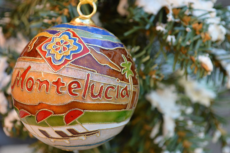 holiday-montelucia-ornament