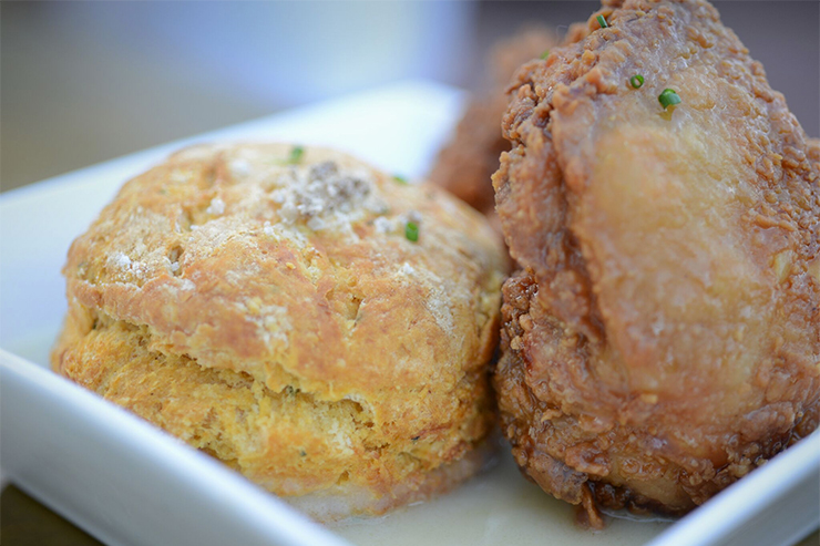 salty-sow-chicken-and-biscuit