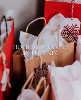 Holiday Markets in Phoenix 🎁 TODAY through mid-December, there are a variety of holiday markets in Phoenix for filling those stockings during this season of giving. With bonuses like live music and warm drinks, these markets will make you feel especially festive while shopping small. Read the full article using the link in our bio!