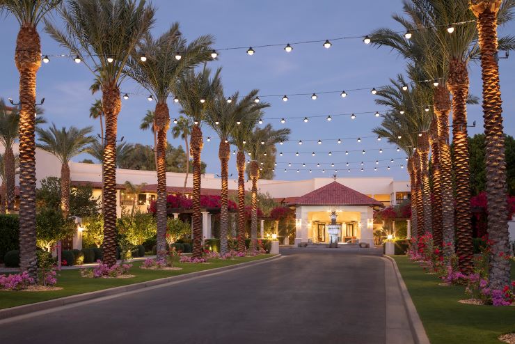 The Scottsdale Resort_Front Drive 1