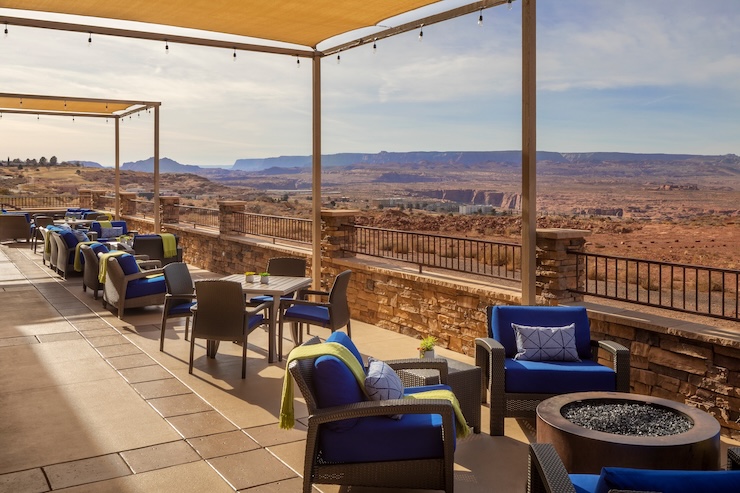 Hyatt Place Page-Lake Powell_Outdoor Patio Seating & Firepits 2