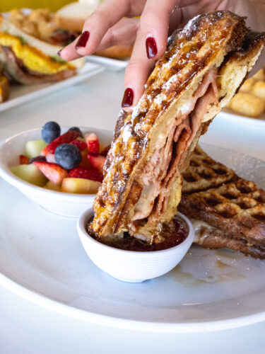 Over Easy restaurant breakfast