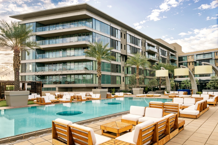W Scottsdale wet deck