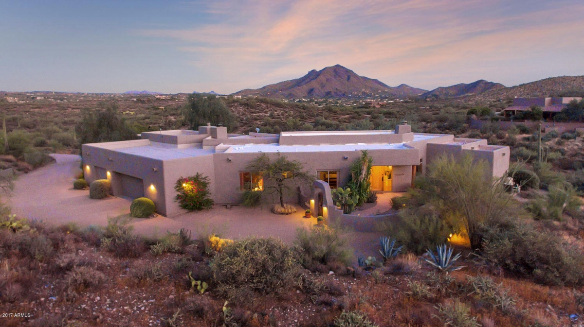 Fabulous Homes: Cave Creek