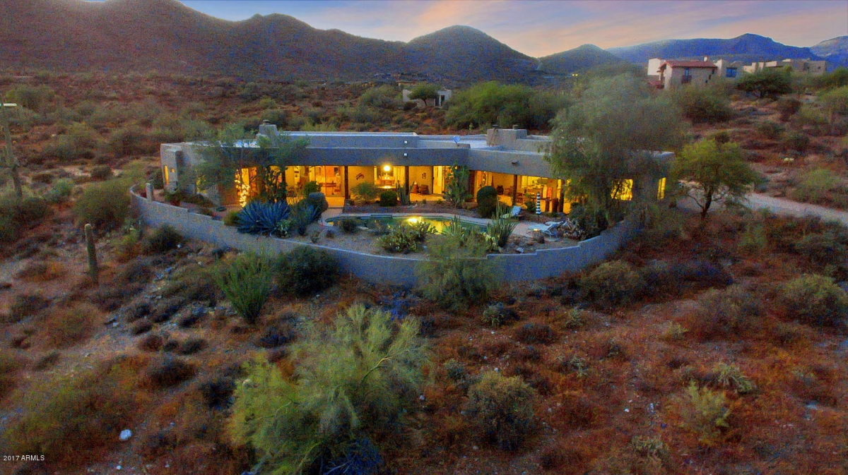 Fabulous Homes: Cave Creek